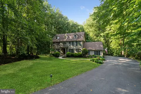 5 Hartley Hall Ct, Germantown, MD 20874