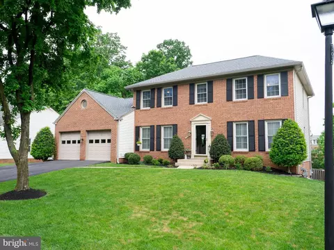 14725 Pommel Dr, Rockville, MD 20850
