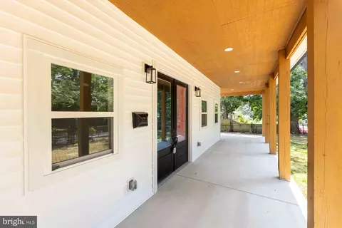 Exterior - 7815 Chicago Ave, Takoma Park, MD 20912 photo 5 of 11