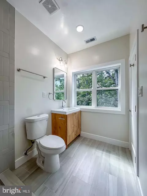 Bath - 7815 Chicago Ave, Takoma Park, MD 20912 photo 5 of 11