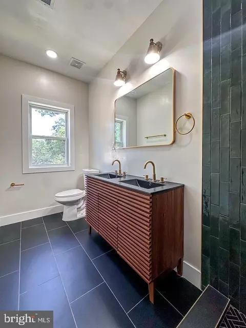 Bath - 7815 Chicago Ave, Takoma Park, MD 20912 photo 3 of 11