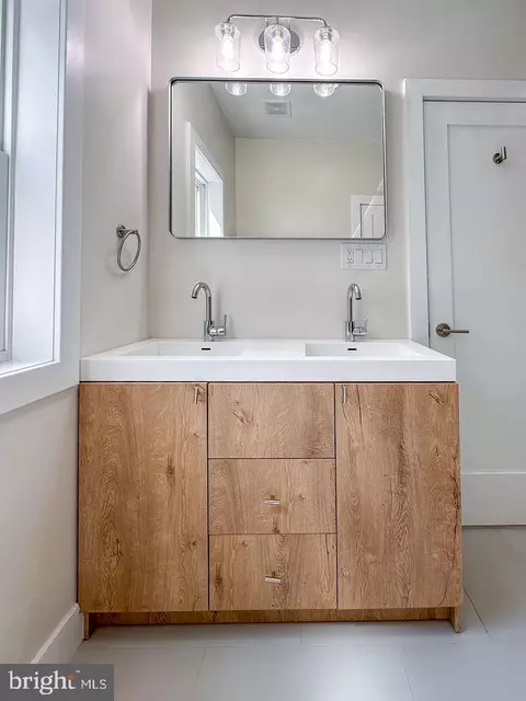 Bath - 7815 Chicago Ave, Takoma Park, MD 20912 photo 8 of 11