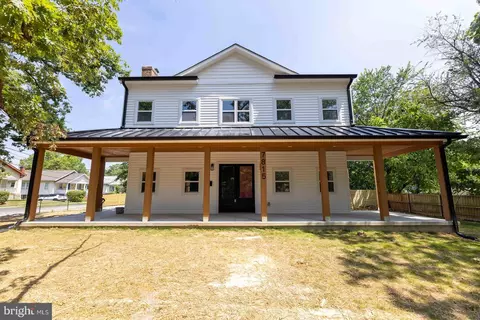 Exterior - 7815 Chicago Ave, Takoma Park, MD 20912 photo 3 of 11