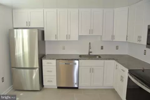15 Baileys Ct, Silver Spring, MD 20906 photo 2