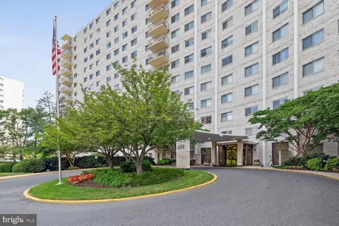 1111 University Blvd W #914-A, Silver Spring, MD 20902