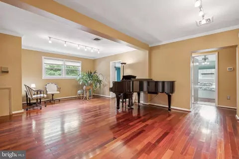 1801 Sherwood Rd, Silver Spring, MD 20902 photo 12