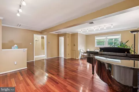 1801 Sherwood Rd, Silver Spring, MD 20902 photo 14