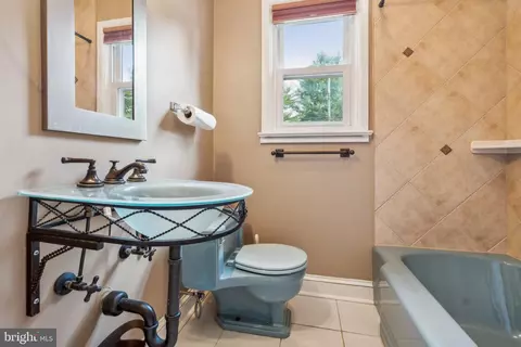 1801 Sherwood Rd, Silver Spring, MD 20902 photo 11