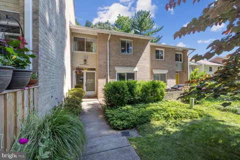 204 New Mark Esplanade, Rockville, MD 20850