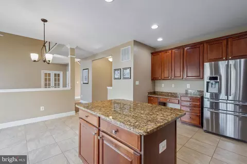 Kitchen - 18303 Thundercloud Rd, Boyds, MD 20841 photo 2 of 7