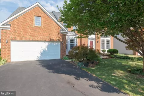 Exterior - 18303 Thundercloud Rd, Boyds, MD 20841 photo 3 of 11
