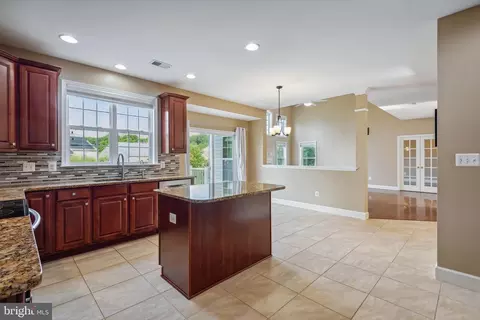 Entry Way - 18303 Thundercloud Rd, Boyds, MD 20841 photo 8 of 19