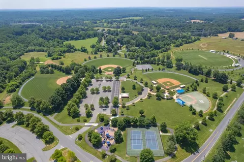 View/Area - 18303 Thundercloud Rd, Boyds, MD 20841 photo 3 of 5