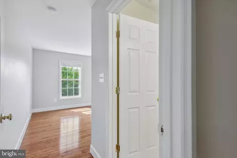 Entry Way - 18303 Thundercloud Rd, Boyds, MD 20841 photo 15 of 19