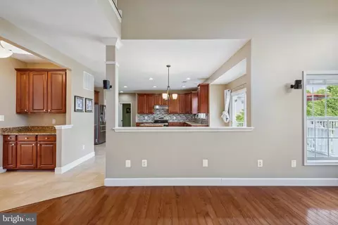 Entry Way - 18303 Thundercloud Rd, Boyds, MD 20841 photo 7 of 19