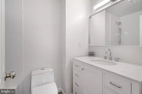 Bath - 9049 Ottawa Pl, Silver Spring, MD 20910 photo 4 of 16