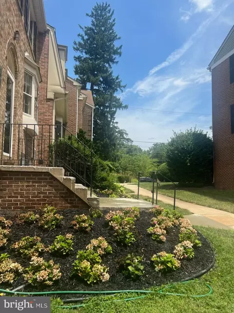 Exterior - 9049 Ottawa Pl, Silver Spring, MD 20910 photo 3 of 12