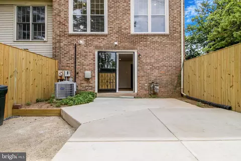 Exterior - 9049 Ottawa Pl, Silver Spring, MD 20910 photo 5 of 12