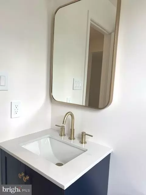Bath - 9049 Ottawa Pl, Silver Spring, MD 20910 photo 1 of 16