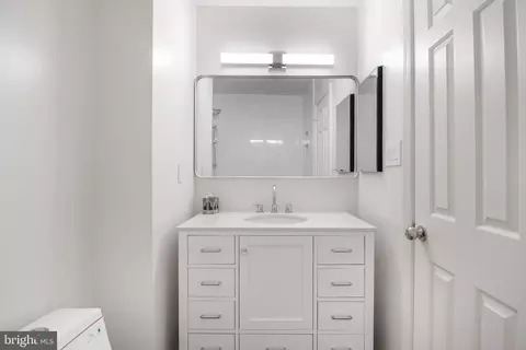 Bath - 9049 Ottawa Pl, Silver Spring, MD 20910 photo 6 of 16