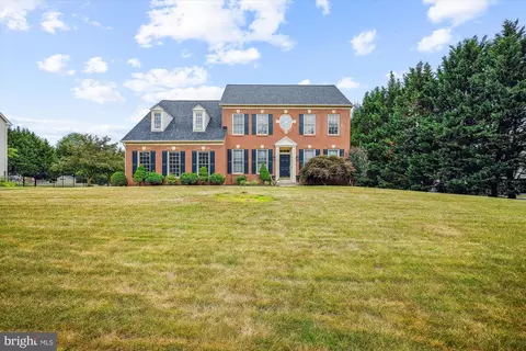 918 Brick Manor Cir, Silver Spring, MD 20905 photo 2