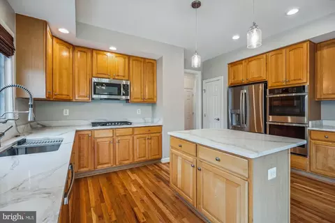 918 Brick Manor Cir, Silver Spring, MD 20905 photo 15