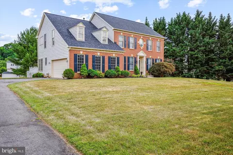 918 Brick Manor Cir, Silver Spring, MD 20905 photo 3