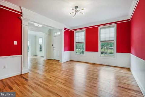 918 Brick Manor Cir, Silver Spring, MD 20905 photo 9