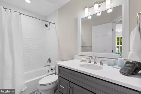 18622 Shadowridge Ter, Olney, MD 20832 photo 33