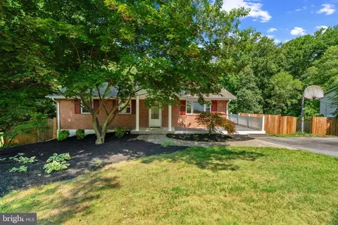 25108 Hickory Ridge Ln, Gaithersburg, MD 20882