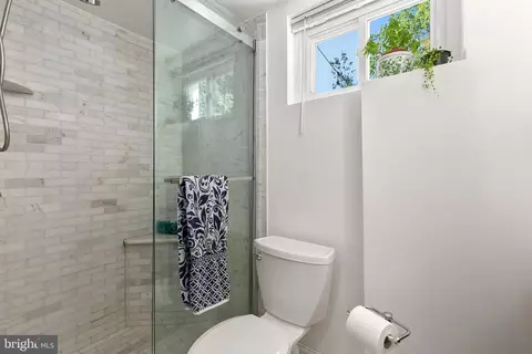 Bath - 2714 Harmon Rd, Silver Spring, MD 20902 photo 6 of 7