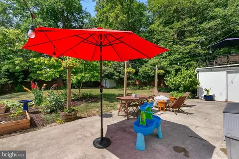 Exterior - 2714 Harmon Rd, Silver Spring, MD 20902 photo 7 of 16
