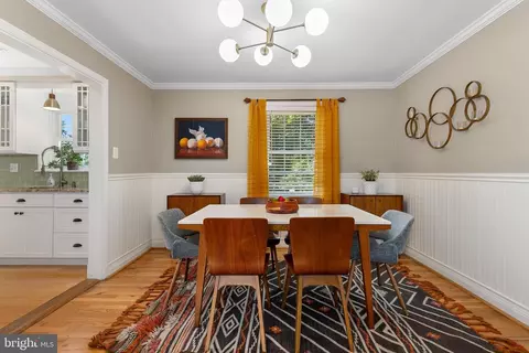 Dining - 2714 Harmon Rd, Silver Spring, MD 20902 photo 2 of 4