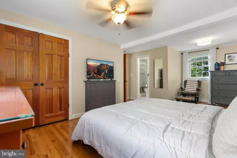 Bedroom - 2714 Harmon Rd, Silver Spring, MD 20902 photo 5 of 12