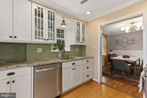 Kitchen - 2714 Harmon Rd, Silver Spring, MD 20902 photo 4 of 6