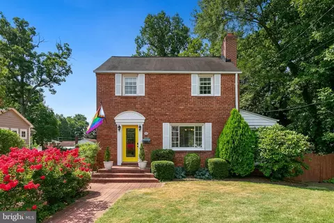 2714 Harmon Rd, Silver Spring, MD 20902