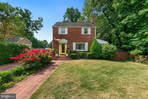 Exterior - 2714 Harmon Rd, Silver Spring, MD 20902 photo 3 of 16
