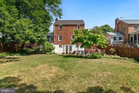 Exterior - 2714 Harmon Rd, Silver Spring, MD 20902 photo 11 of 16