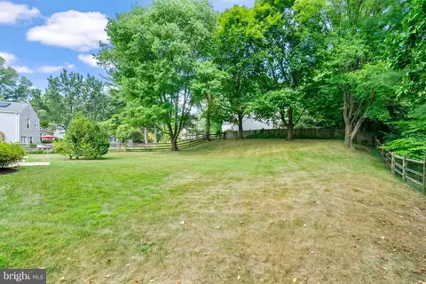 13905 Pond View Rd, Silver Spring, MD 20905 photo 46