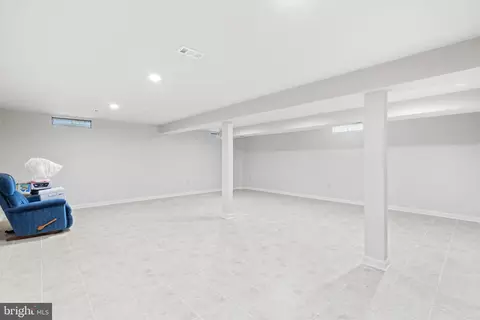 13905 Pond View Rd, Silver Spring, MD 20905 photo 38
