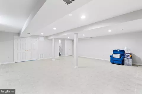 13905 Pond View Rd, Silver Spring, MD 20905 photo 37