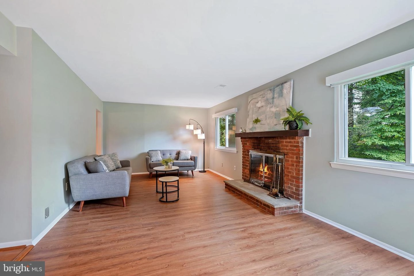 Living - 5 Autumn Ct, Silver Spring, MD 20904 photo 5 of 6