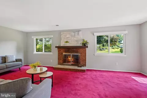 Living - 5 Autumn Ct, Silver Spring, MD 20904 photo 6 of 6