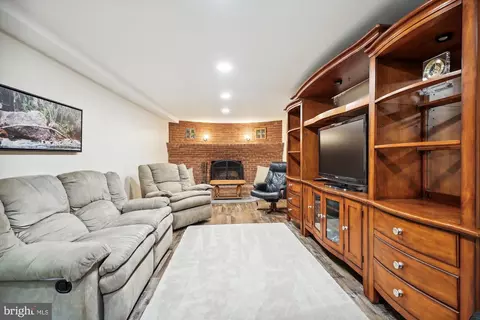 1005 Orchard Way, Silver Spring, MD 20904 photo 8