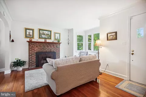 1005 Orchard Way, Silver Spring, MD 20904 photo 2