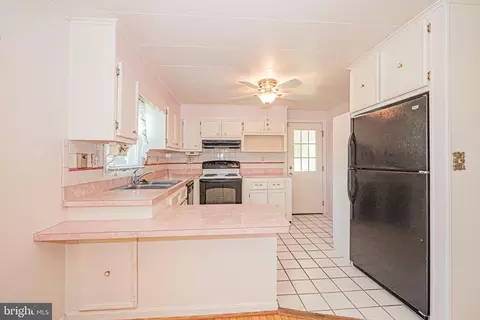 Kitchen - 1225 Smith Village Rd, Silver Spring, MD 20904 photo 1 of 3