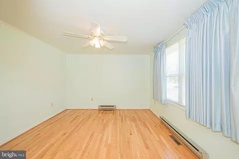 Living - 1225 Smith Village Rd, Silver Spring, MD 20904 photo 4 of 10
