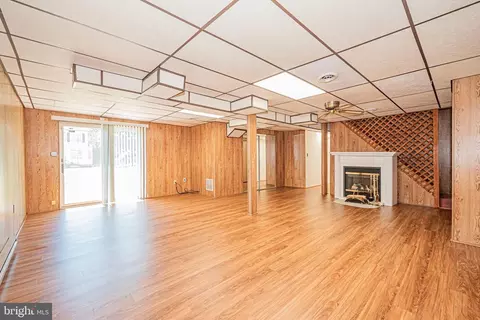 Living - 1225 Smith Village Rd, Silver Spring, MD 20904 photo 5 of 10