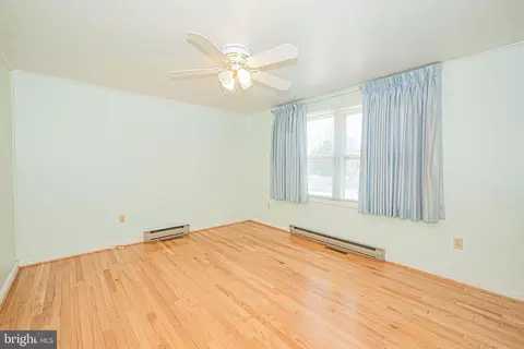 Bedroom - 1225 Smith Village Rd, Silver Spring, MD 20904 photo 1 of 8