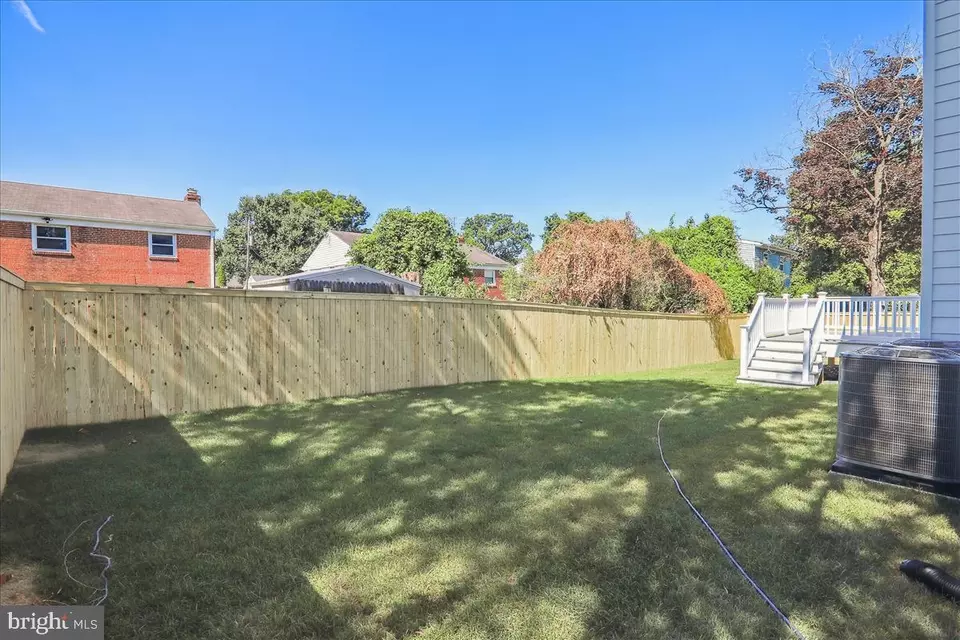 Exterior - 6404 Bells Mill Rd, Bethesda, MD 20817 photo 4 of 4